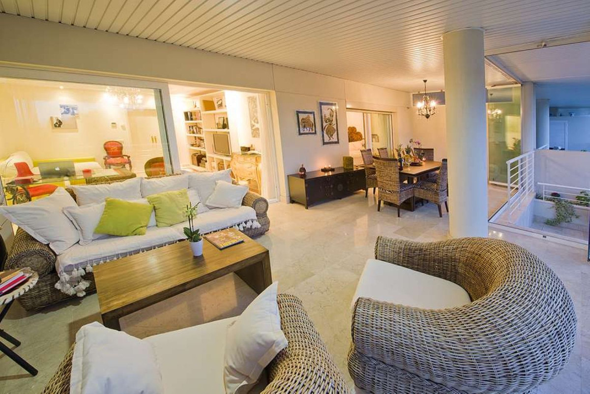 2 Bedroom Apartment for Sale in Nueva Andalucía — 6