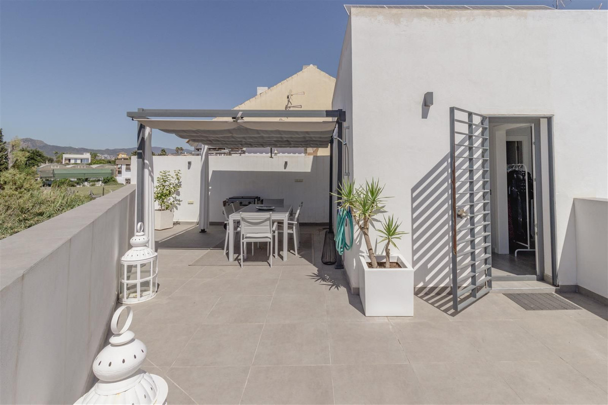 3 Bedroom Villa for Sale in San Pedro de Alcántara — 8