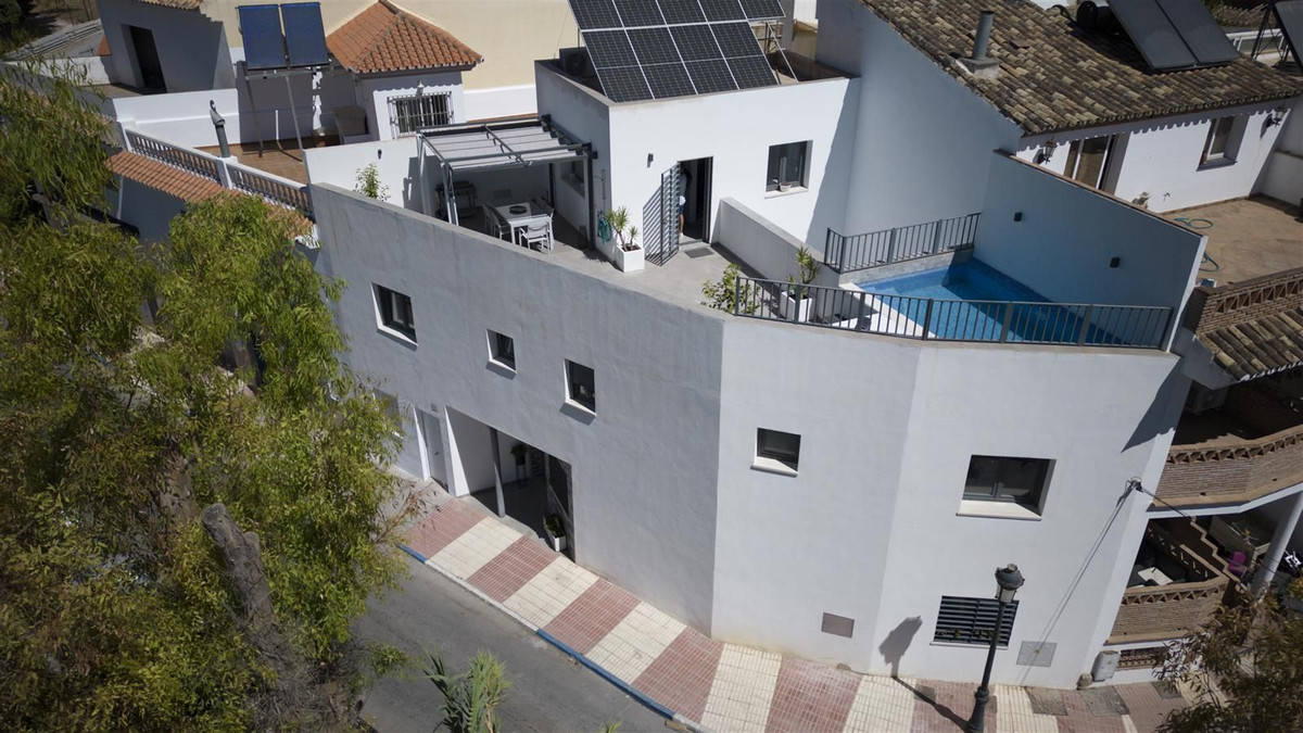 3 Bedroom Villa for Sale in San Pedro de Alcántara — 9