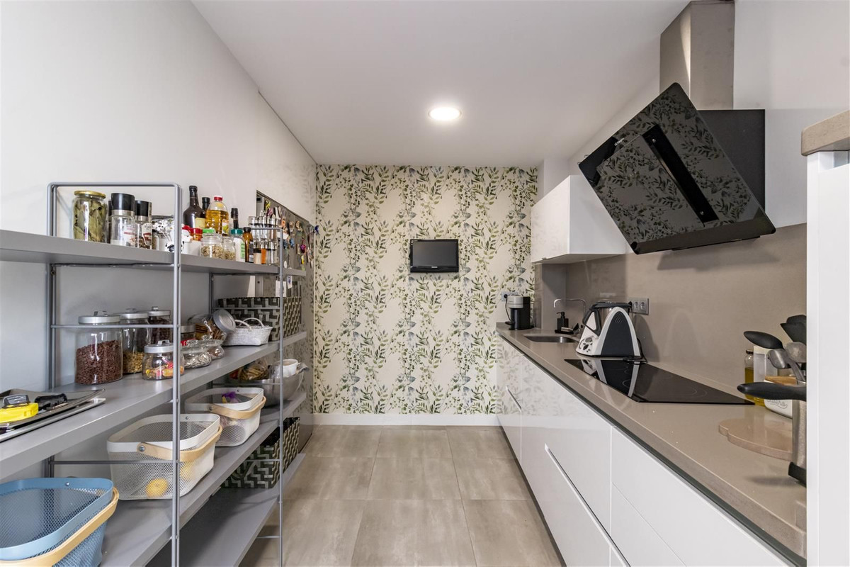 3 Bedroom Villa for Sale in San Pedro de Alcántara — view 10