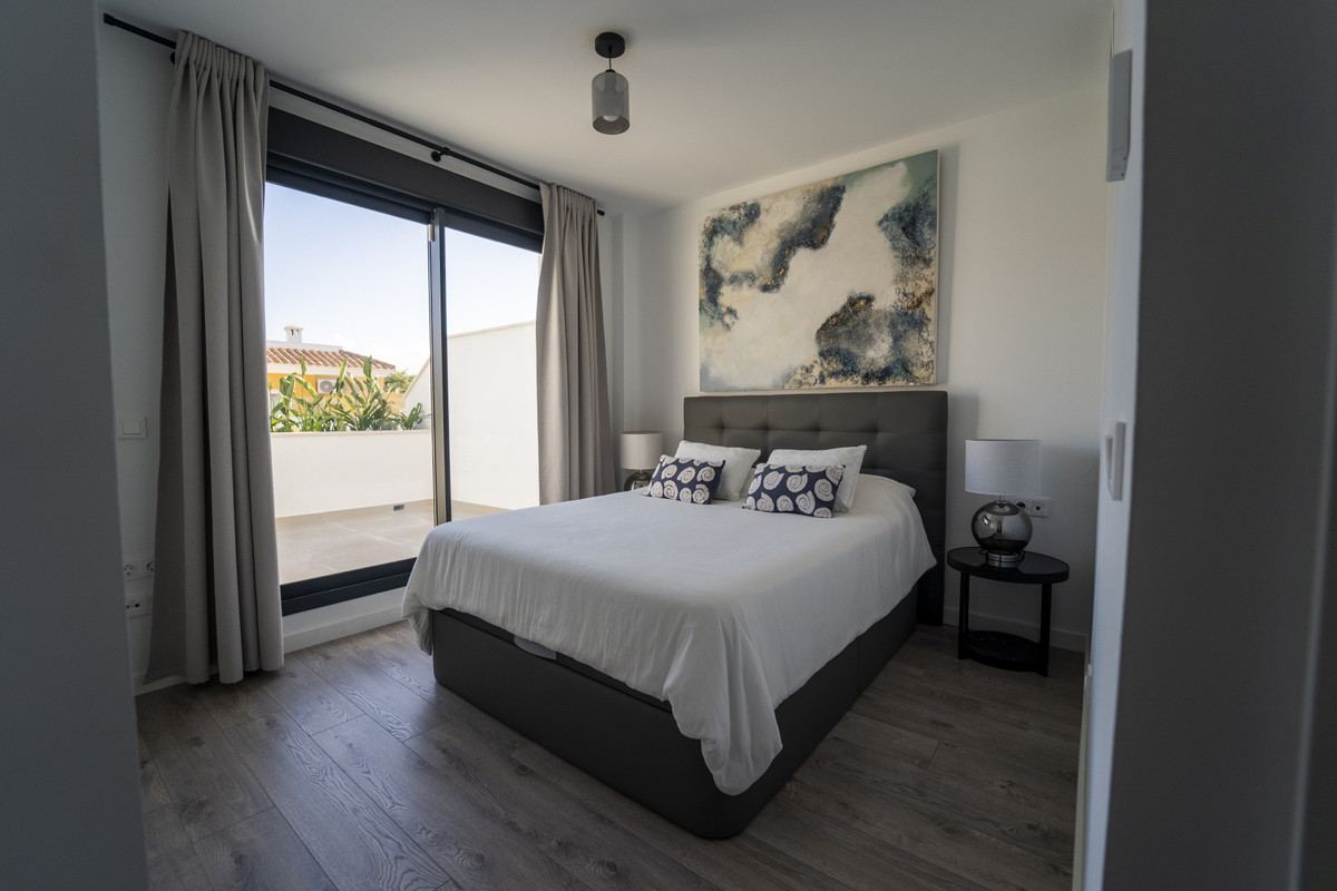 3 Bedroom Villa for Sale in Cancelada — 9