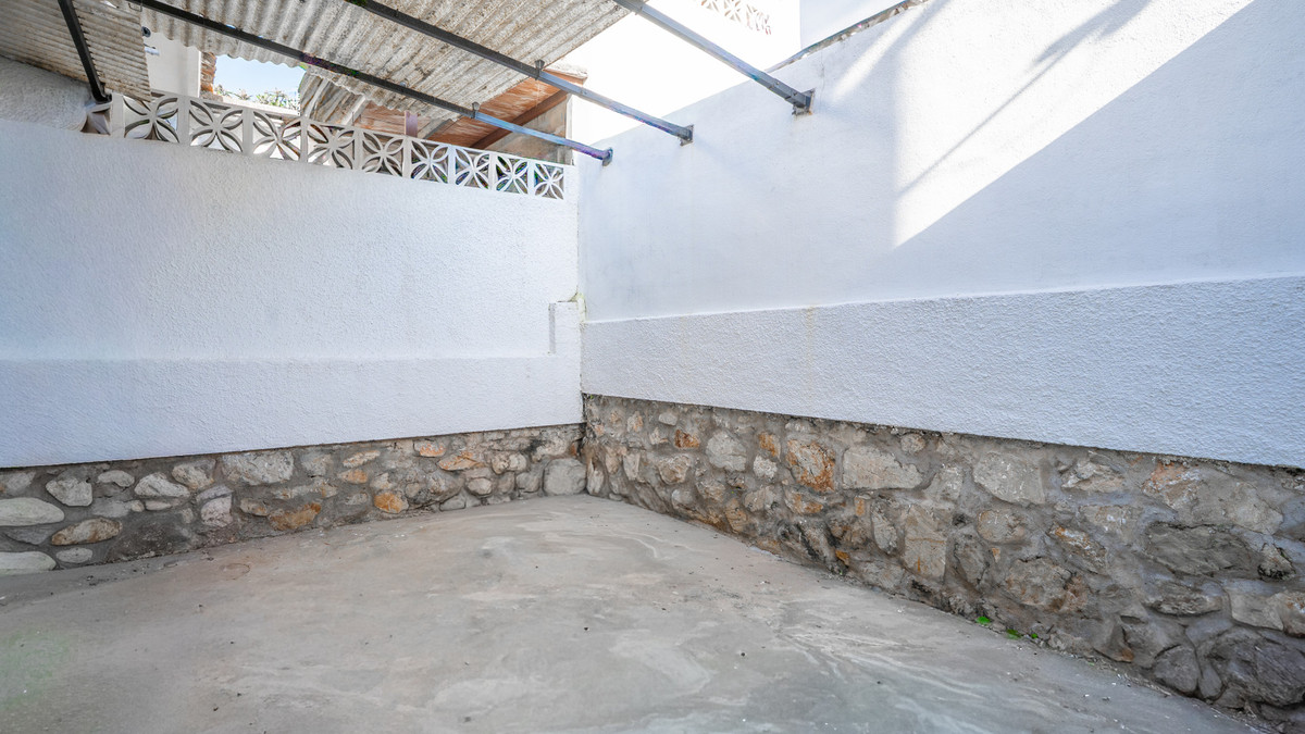 2 Bedroom Villa for Sale in Marbella — 7