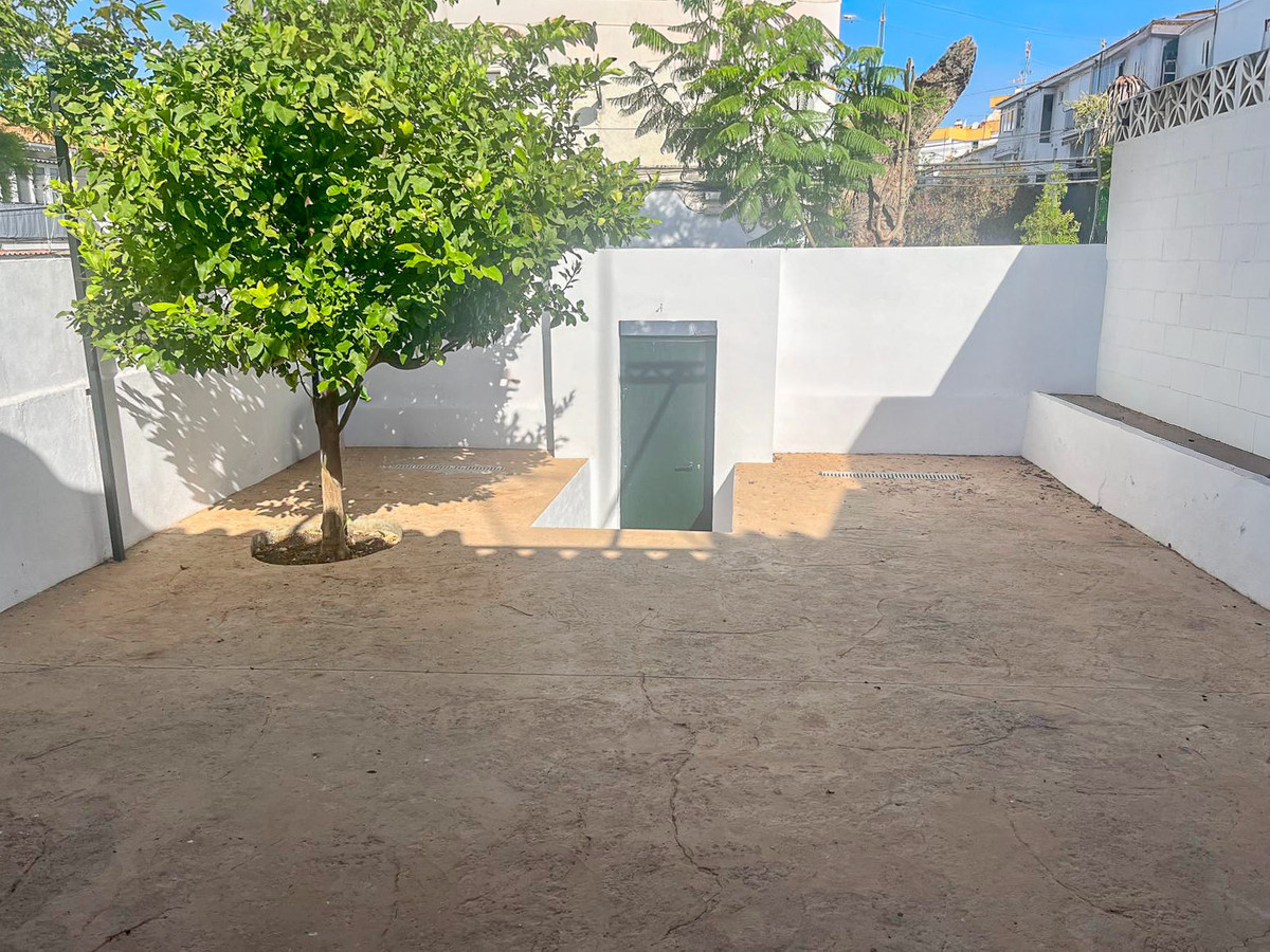 2 Bedroom Villa for Sale in Marbella — 8