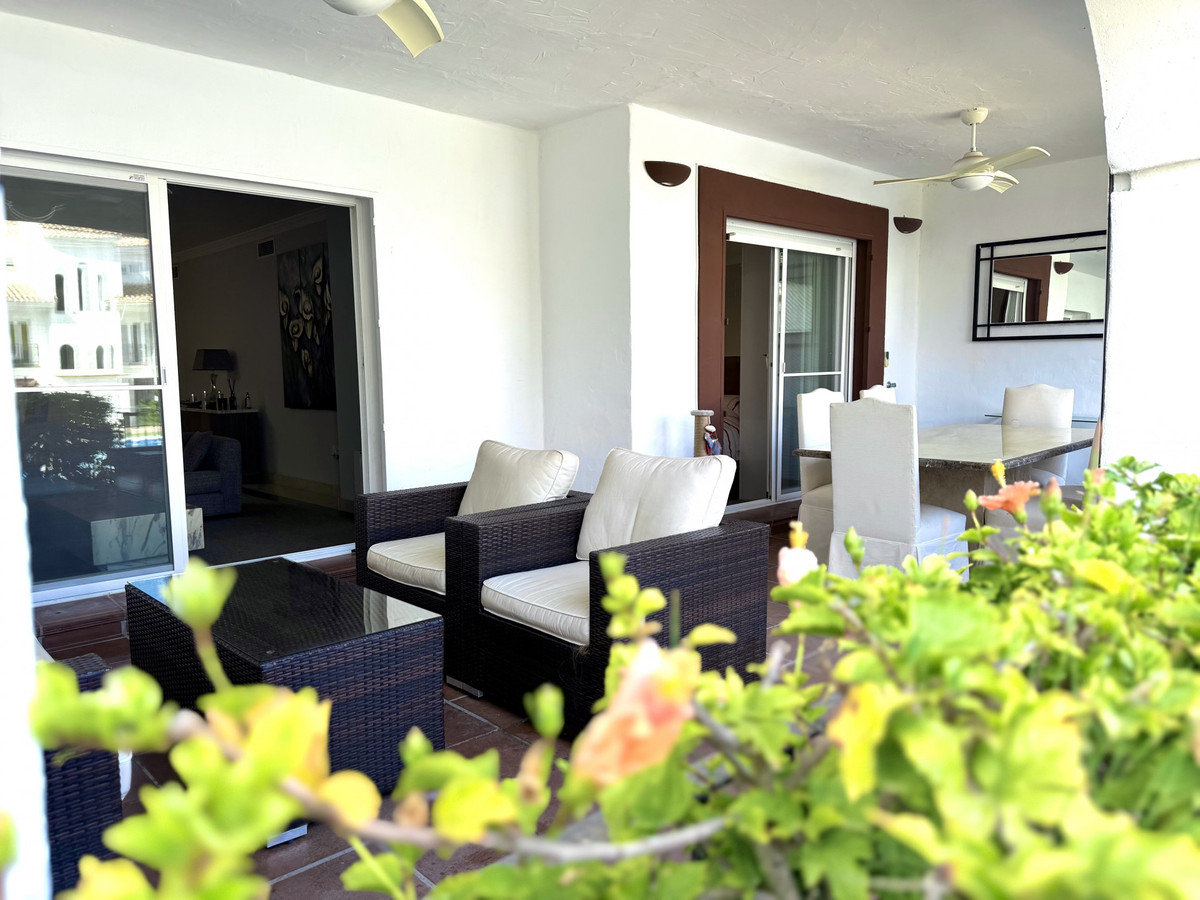 3 Bedroom Apartment for Sale in San Pedro de Alcántara — 3