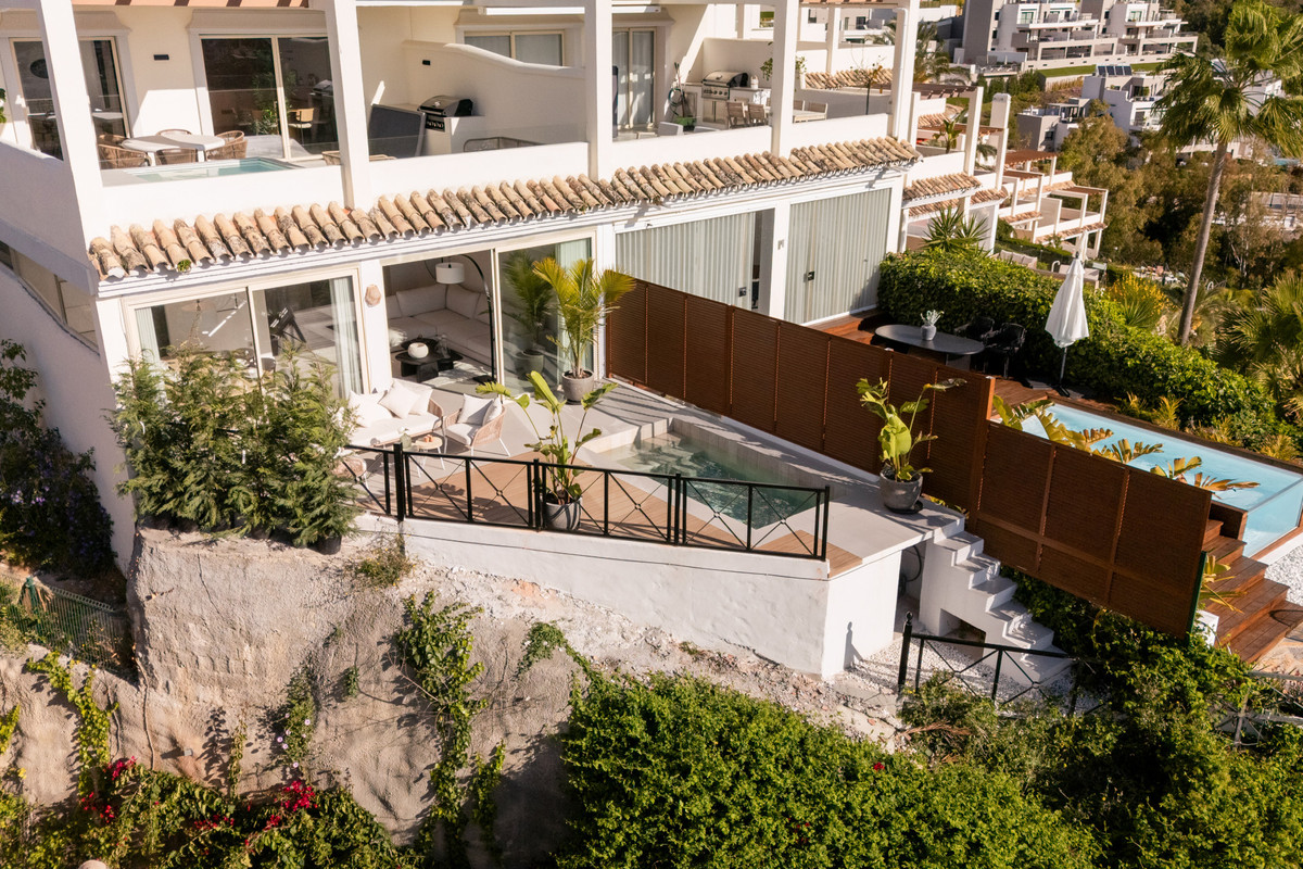 3 Bedroom Apartment for Sale in Nueva Andalucía — view 10