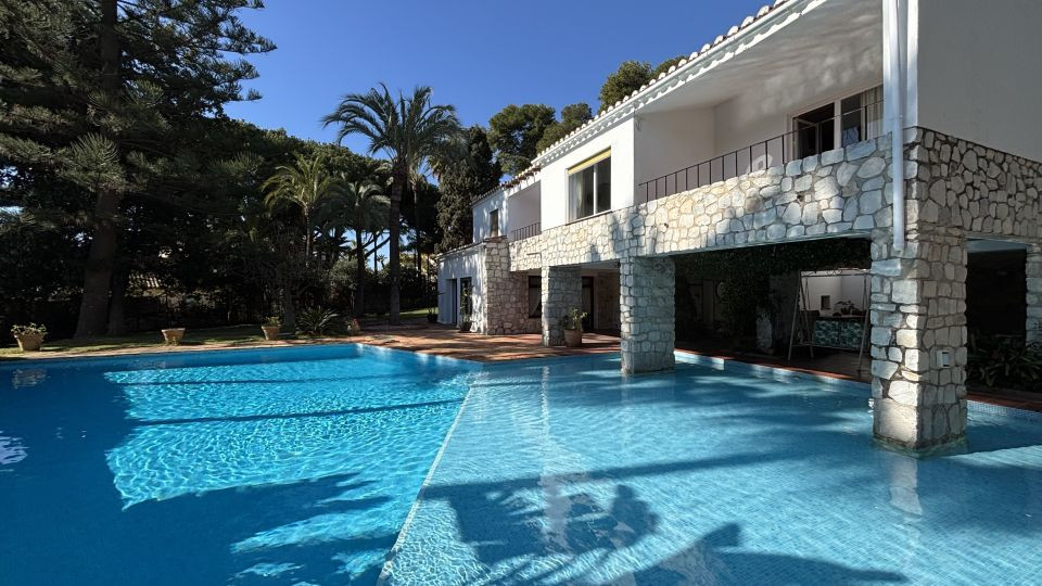 4 Bedroom Villa for Sale in Marbella