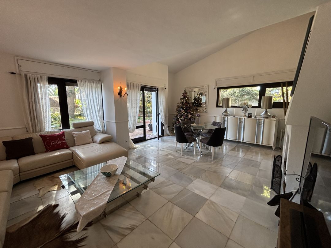 4 Bedroom Villa for Sale in Marbella — 7