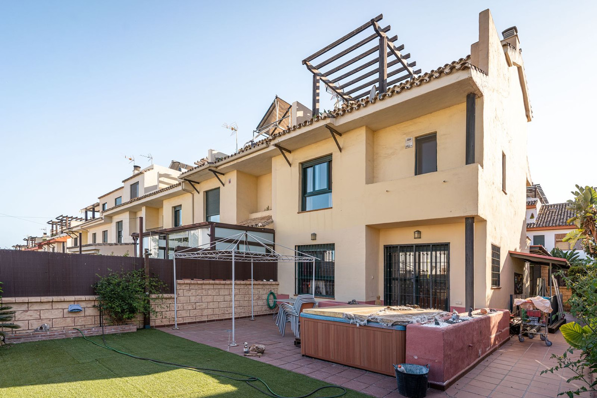 3 Bedroom Villa for Sale in Cancelada