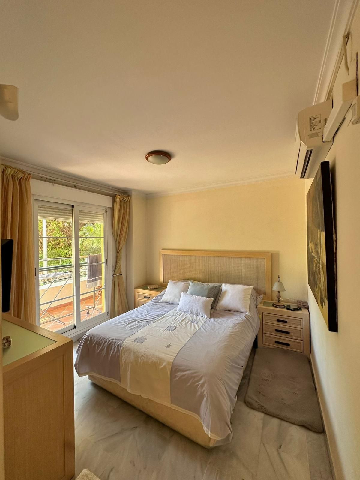 3 Bedroom Apartment for Sale in Nueva Andalucía — 6
