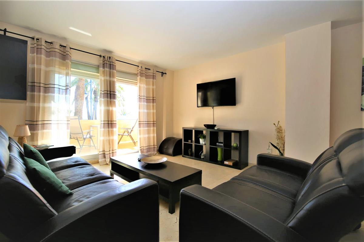 2 Bedroom Apartment for Sale in Estepona — 3