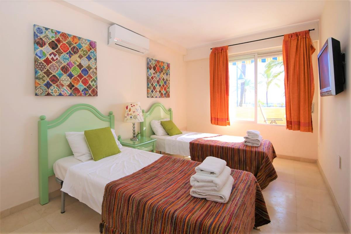 2 Bedroom Apartment for Sale in Estepona — 6