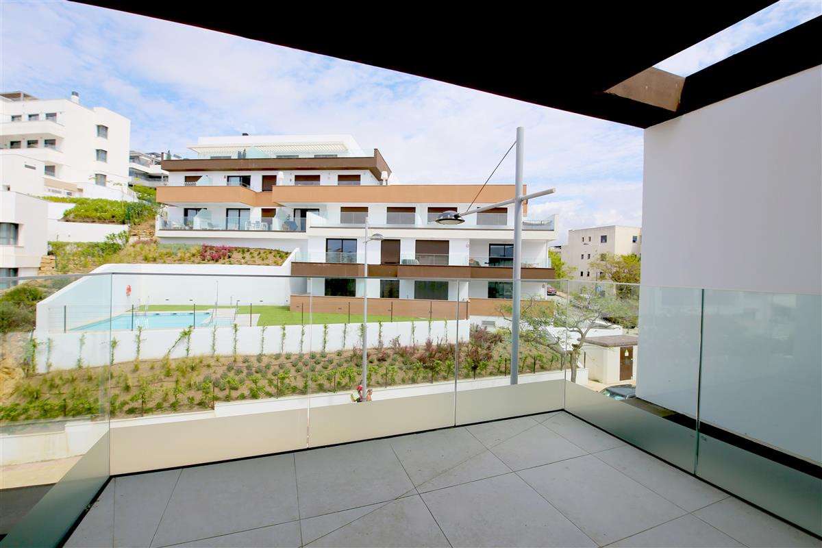 1 Bedroom Apartment for Sale in Estepona