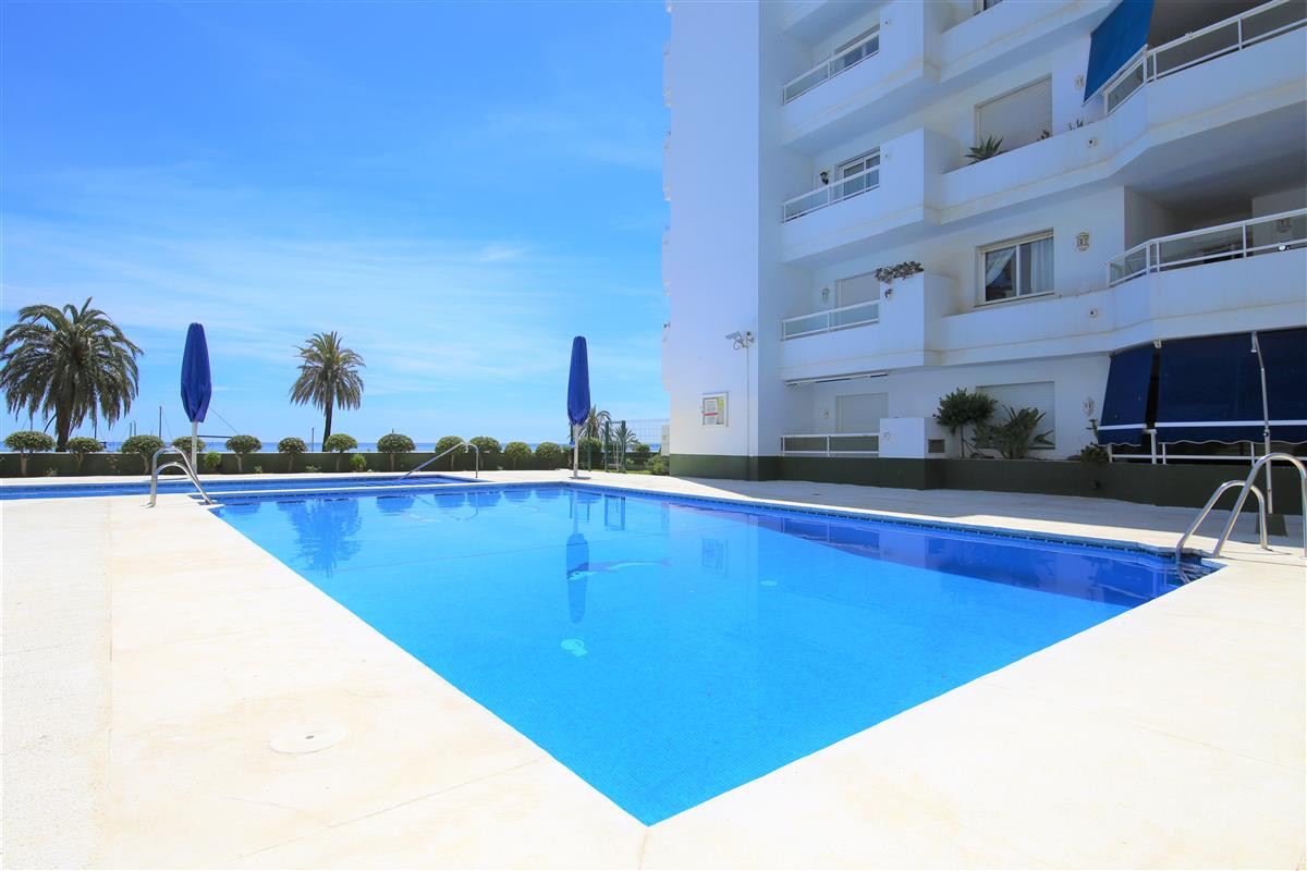 2 Bedroom Apartment for Sale in Estepona — 4