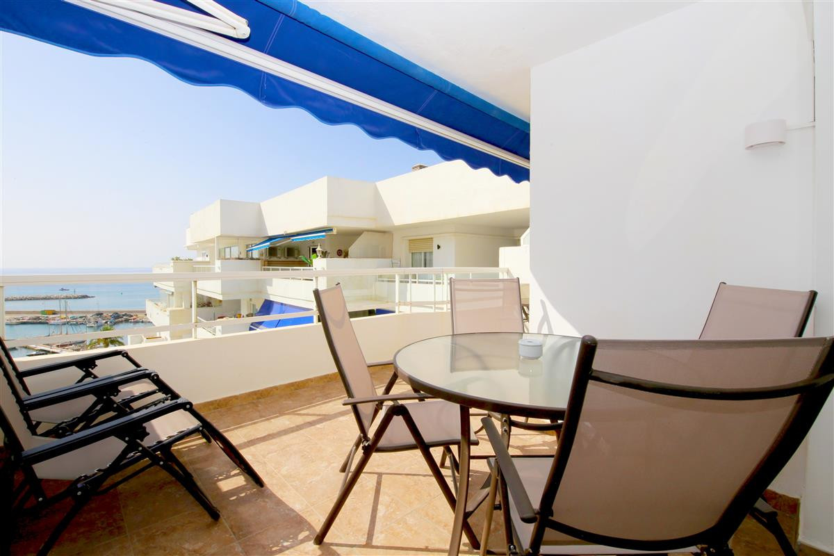 2 Bedroom Apartment for Sale in Estepona — 7
