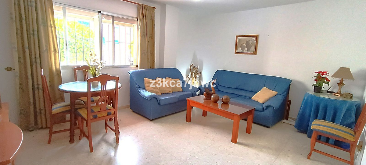 3 Bedroom Apartment for Sale in Estepona — 9