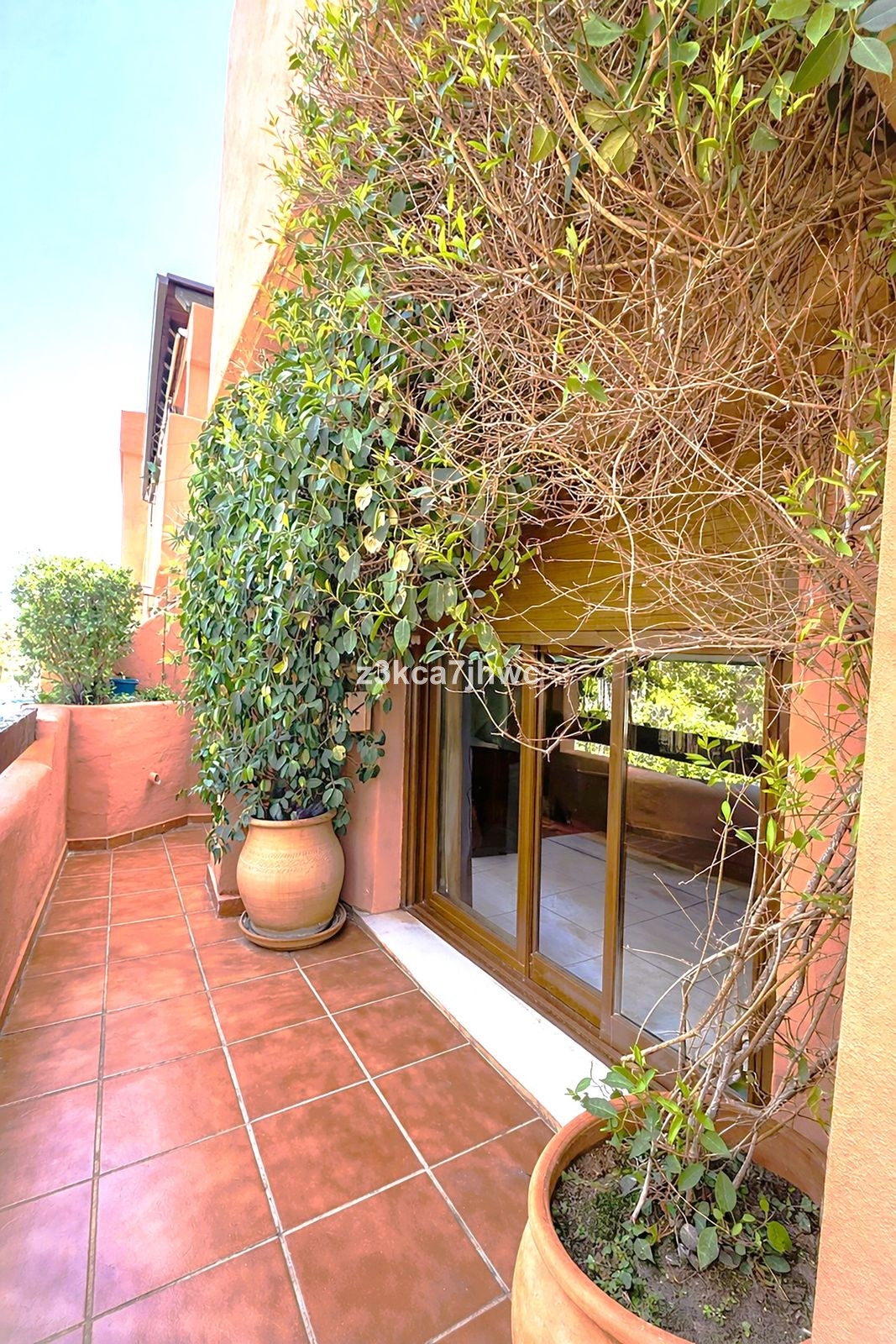 1 Bedroom Apartment for Sale in Estepona