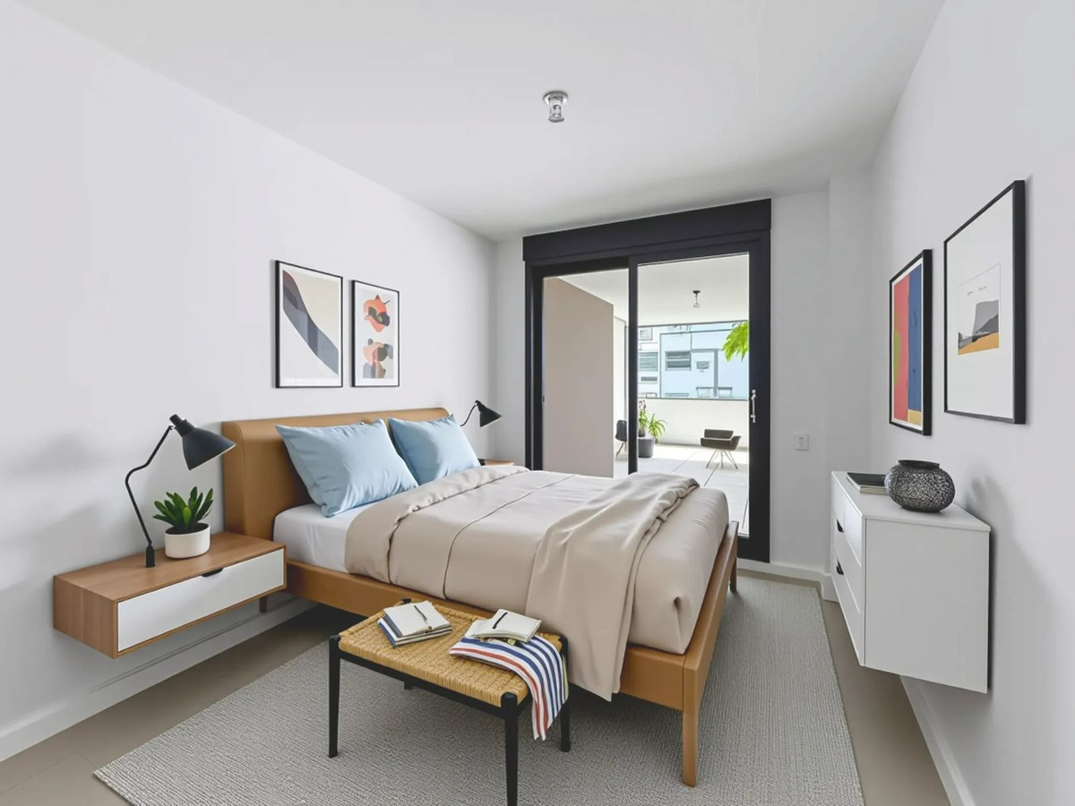 4 Bedroom Apartment for Sale in Estepona — 9