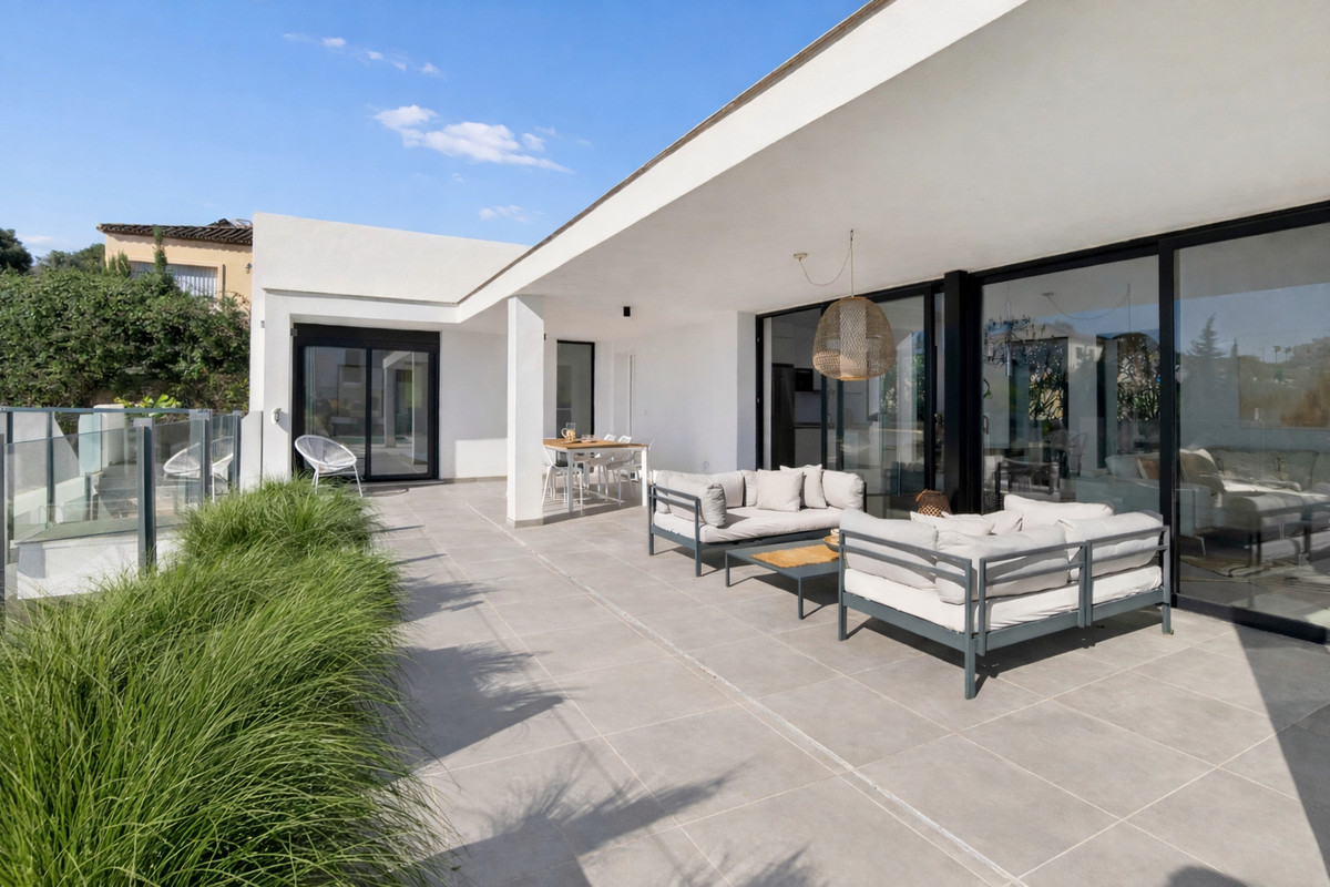 3 Bedroom Villa for Sale in Valle Romano — 3