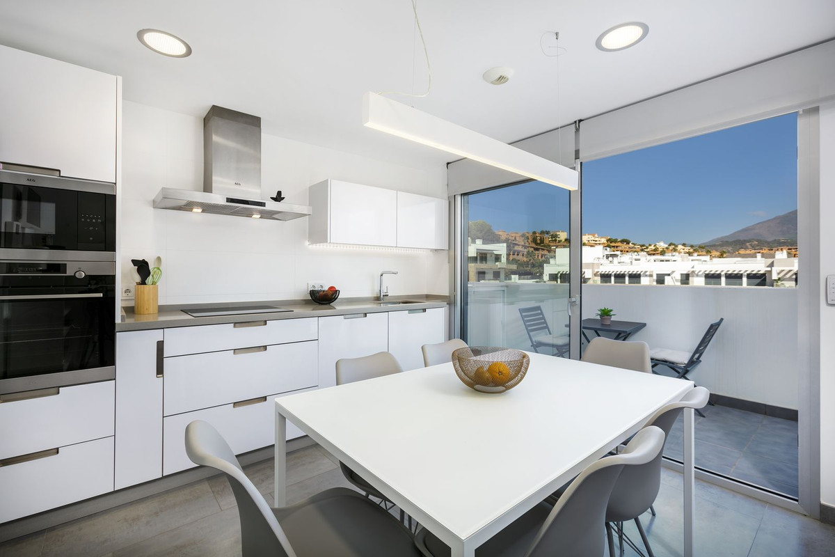 2 Bedroom Apartment for Sale in Estepona — 6