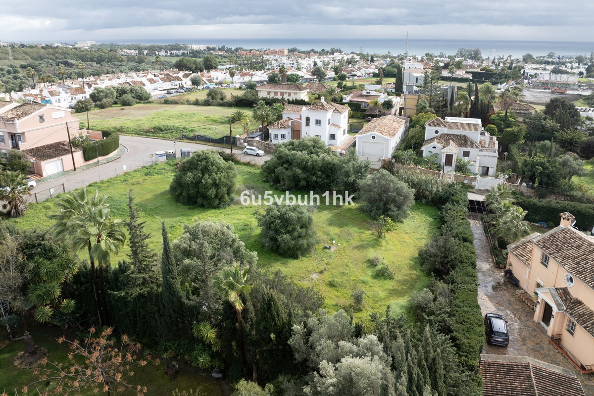 Plot for Sale in Bel Air — 2