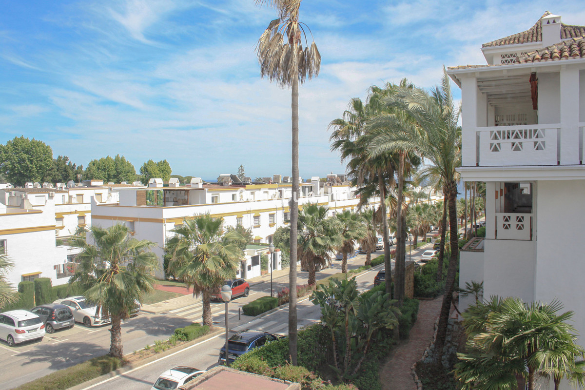 2 Bedroom Apartment for Sale in Marbella — 3