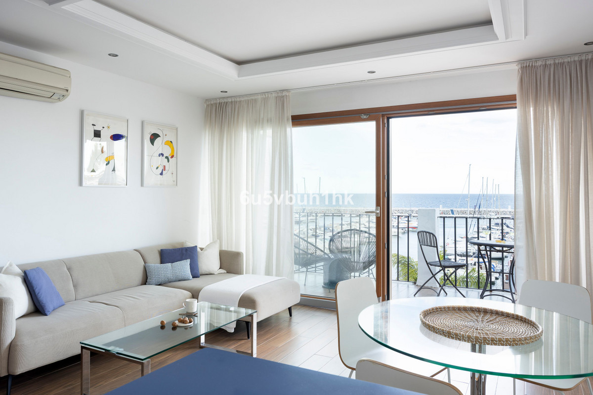 2 Bedroom Apartment for Sale in Puerto Banús — 9