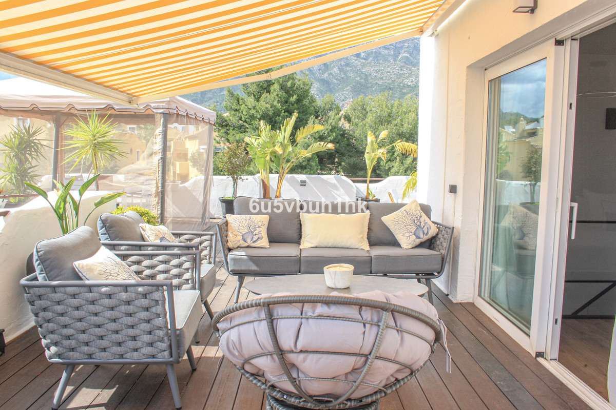 4 Bedroom Apartment for Sale in Marbella — 5