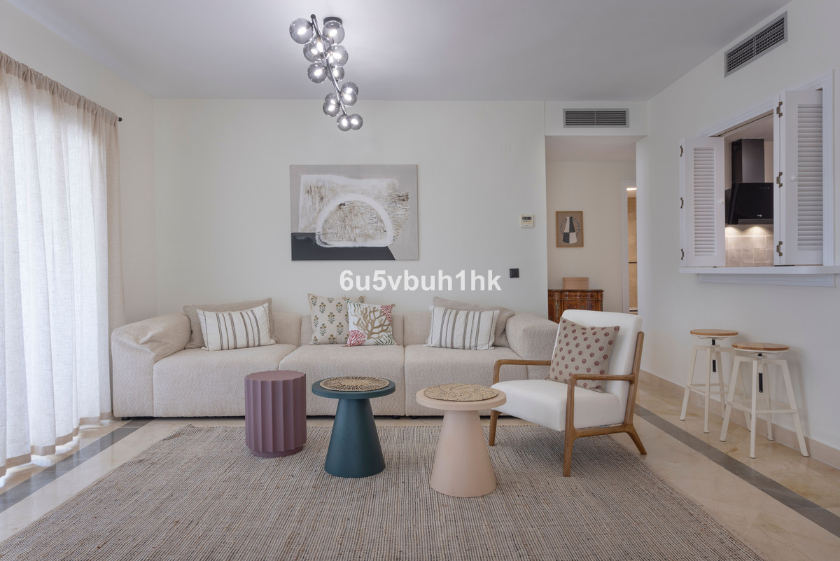 3 Bedroom Apartment for Sale in Estepona — 5