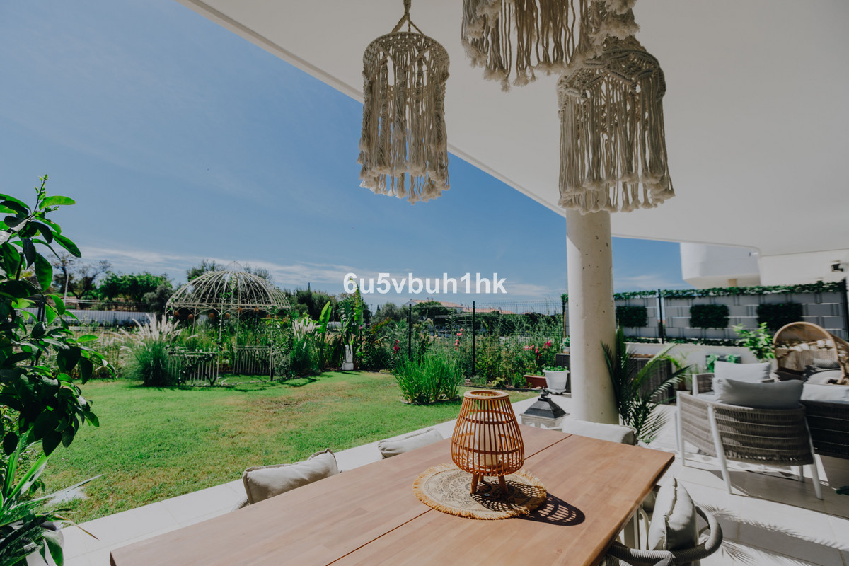 2 Bedroom Apartment for Sale in Estepona — 2