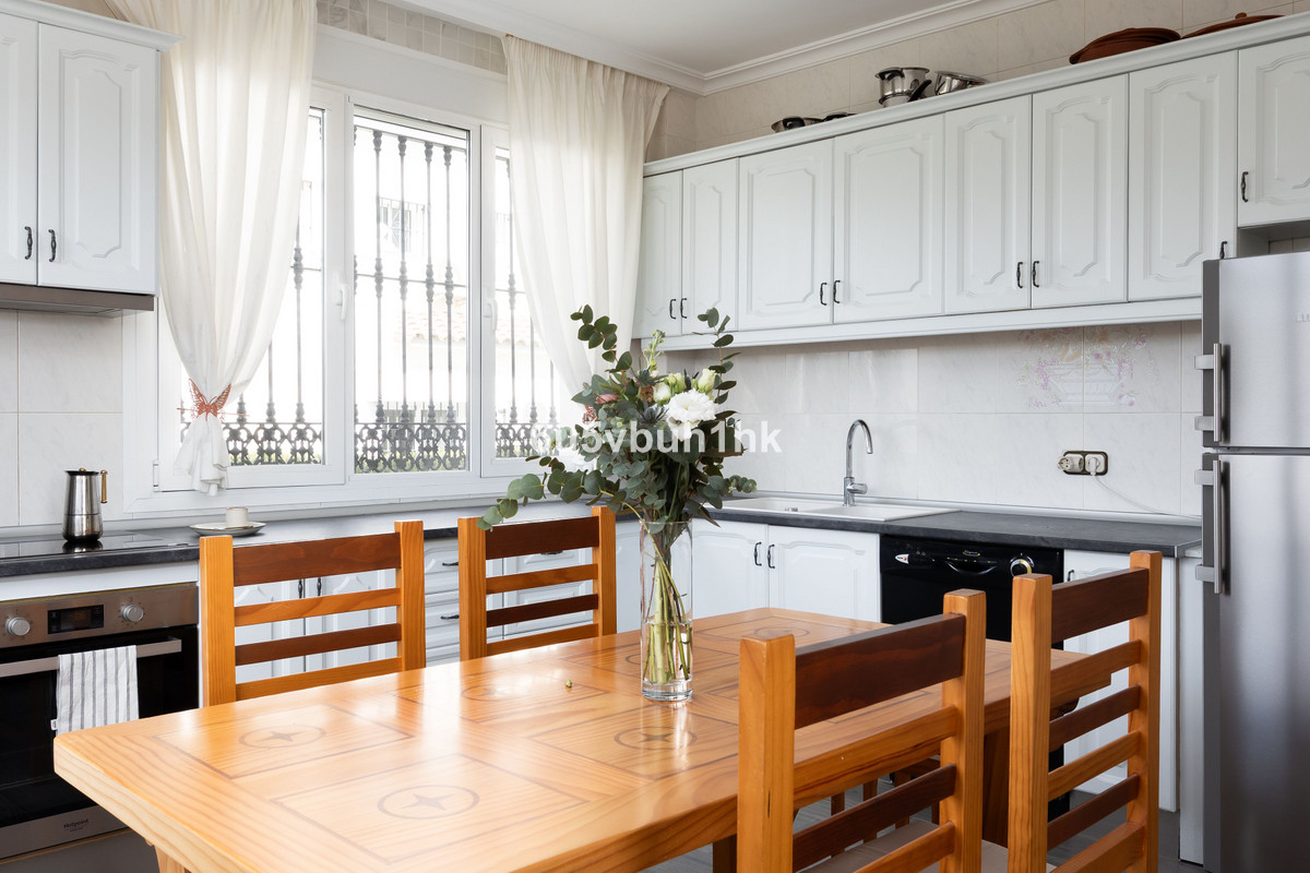 4 Bedroom Villa for Sale in Marbella — 9