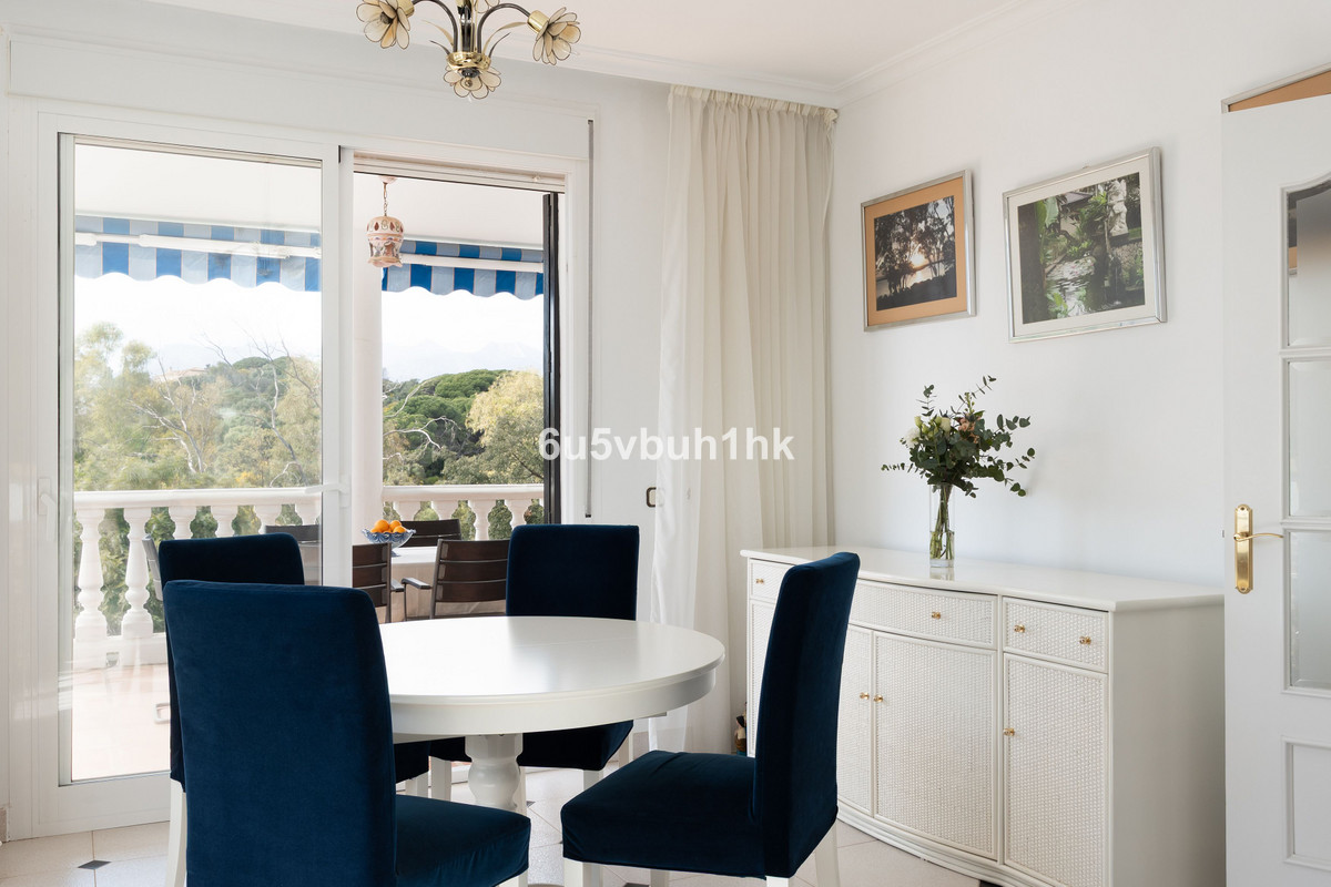 4 Bedroom Villa for Sale in Marbella — view 10