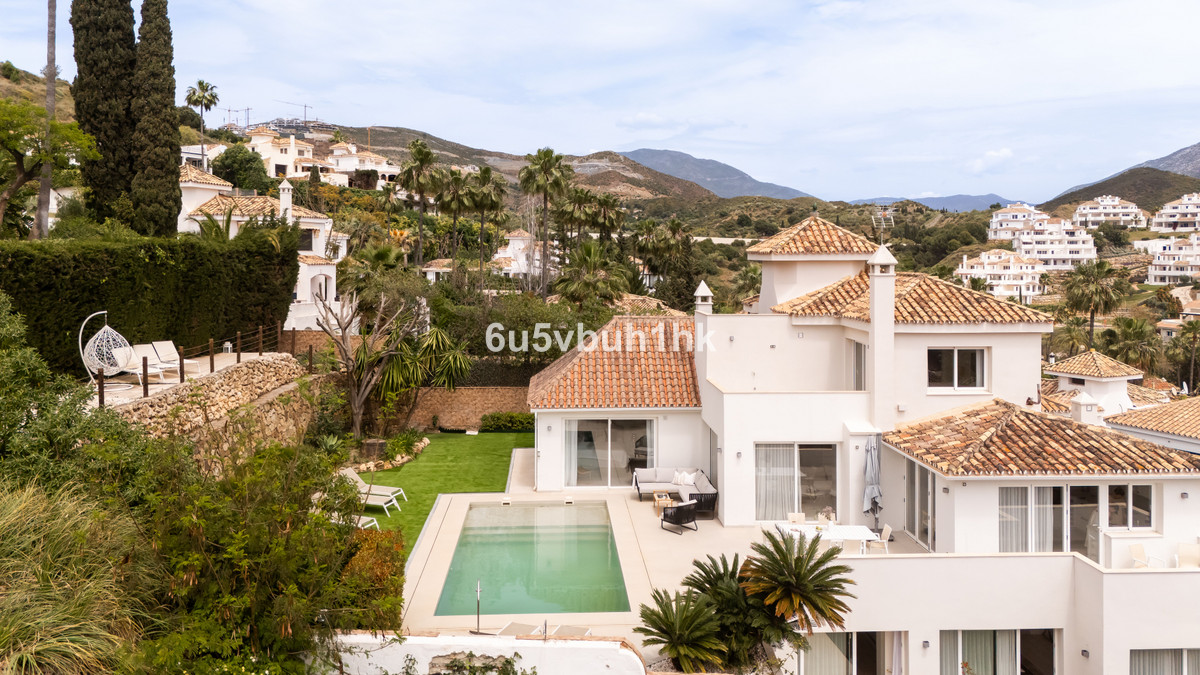 5 Bedroom Villa for Sale in Marbella — 6
