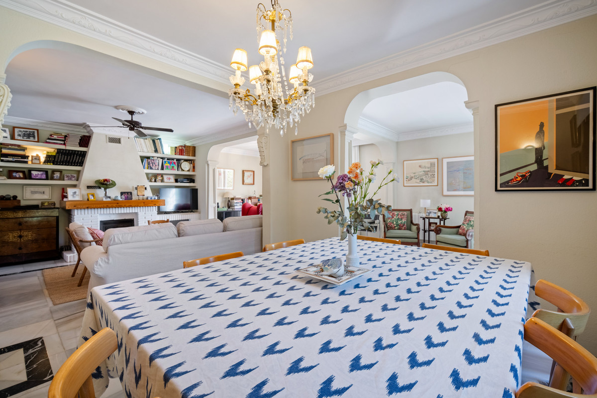 4 Bedroom Villa for Sale in Marbella — 7