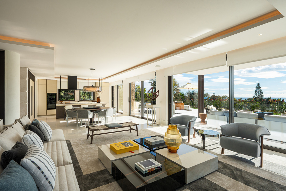 5 Bedroom Villa for Sale in The Golden Mile — 6