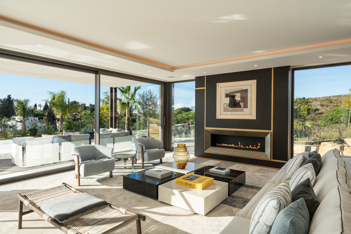 5 Bedroom Villa for Sale in The Golden Mile — 7