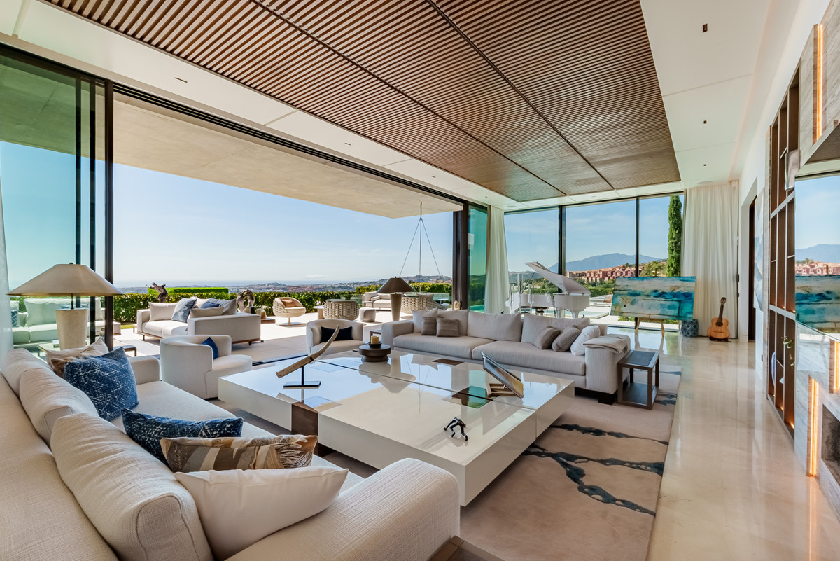 8 Bedroom Villa for Sale in La Quinta — 9