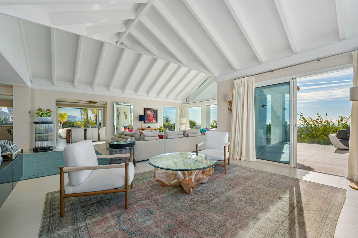 9 Bedroom Villa for Sale in Benahavís — 8