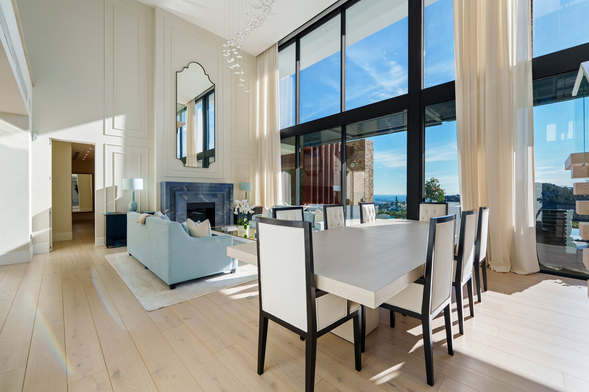5 Bedroom Villa for Sale in El Madroñal — 9
