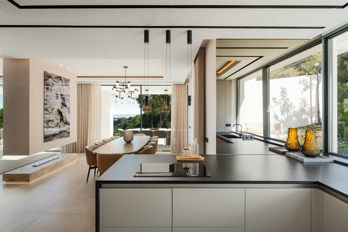 6 Bedroom Villa for Sale in La Quinta — 8