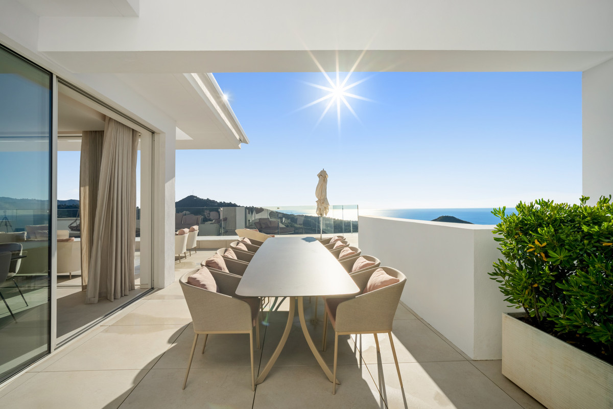 3 Bedroom Apartment for Sale in Ojén — 9