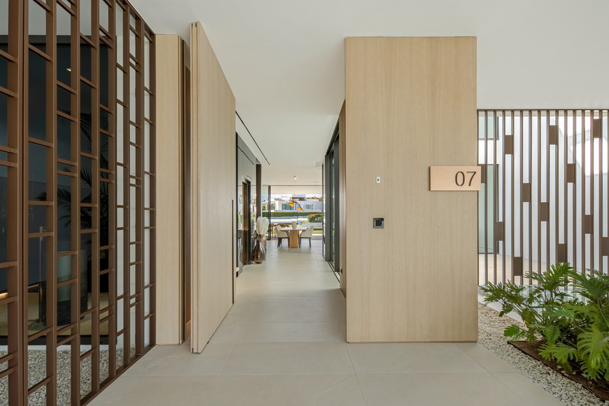3 Bedroom Villa for Sale in The Golden Mile — 3