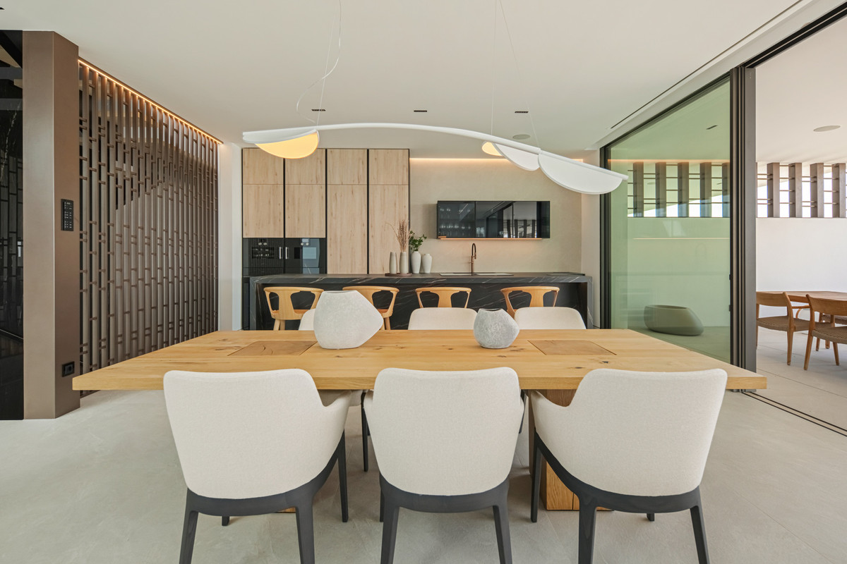 3 Bedroom Villa for Sale in The Golden Mile — 8
