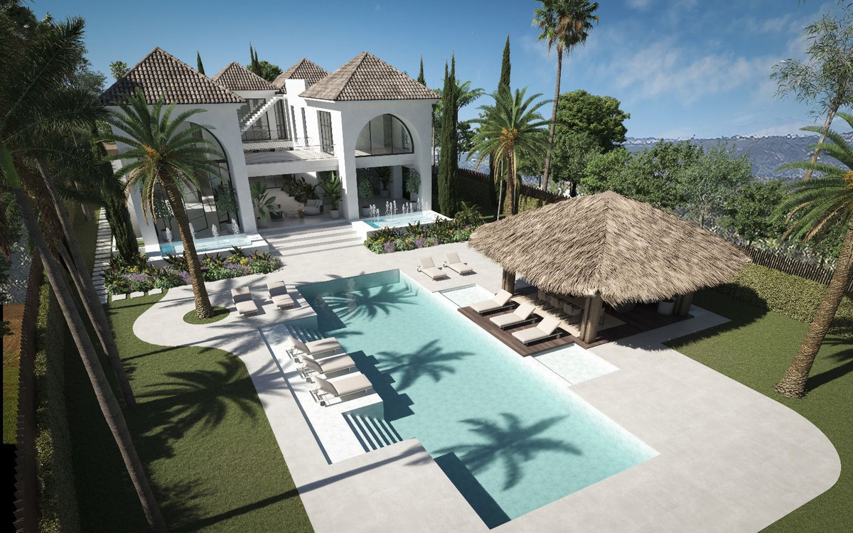 6 Bedroom Plot for Sale in Nueva Andalucía — 2