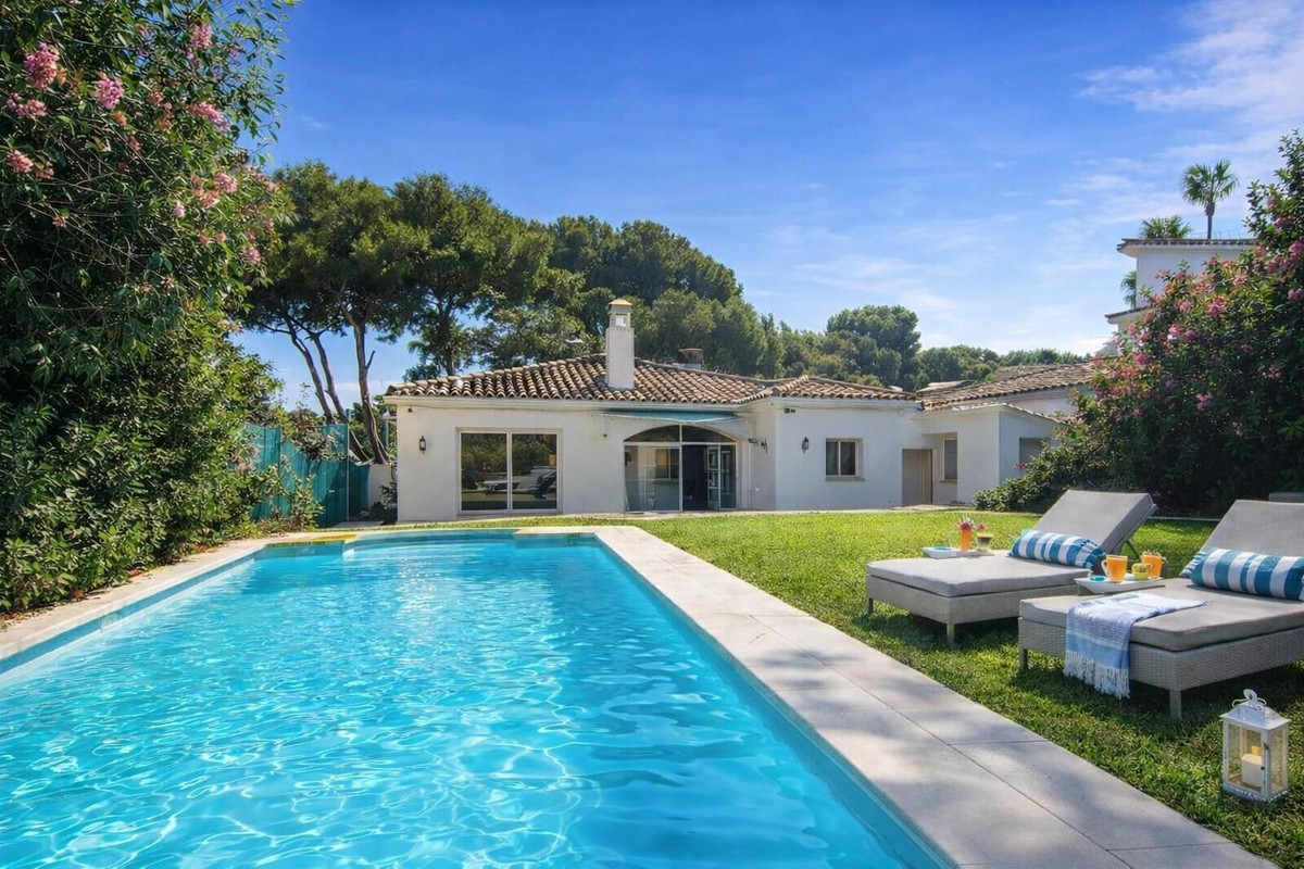 3 Bedroom Villa for Sale in Nueva Andalucía