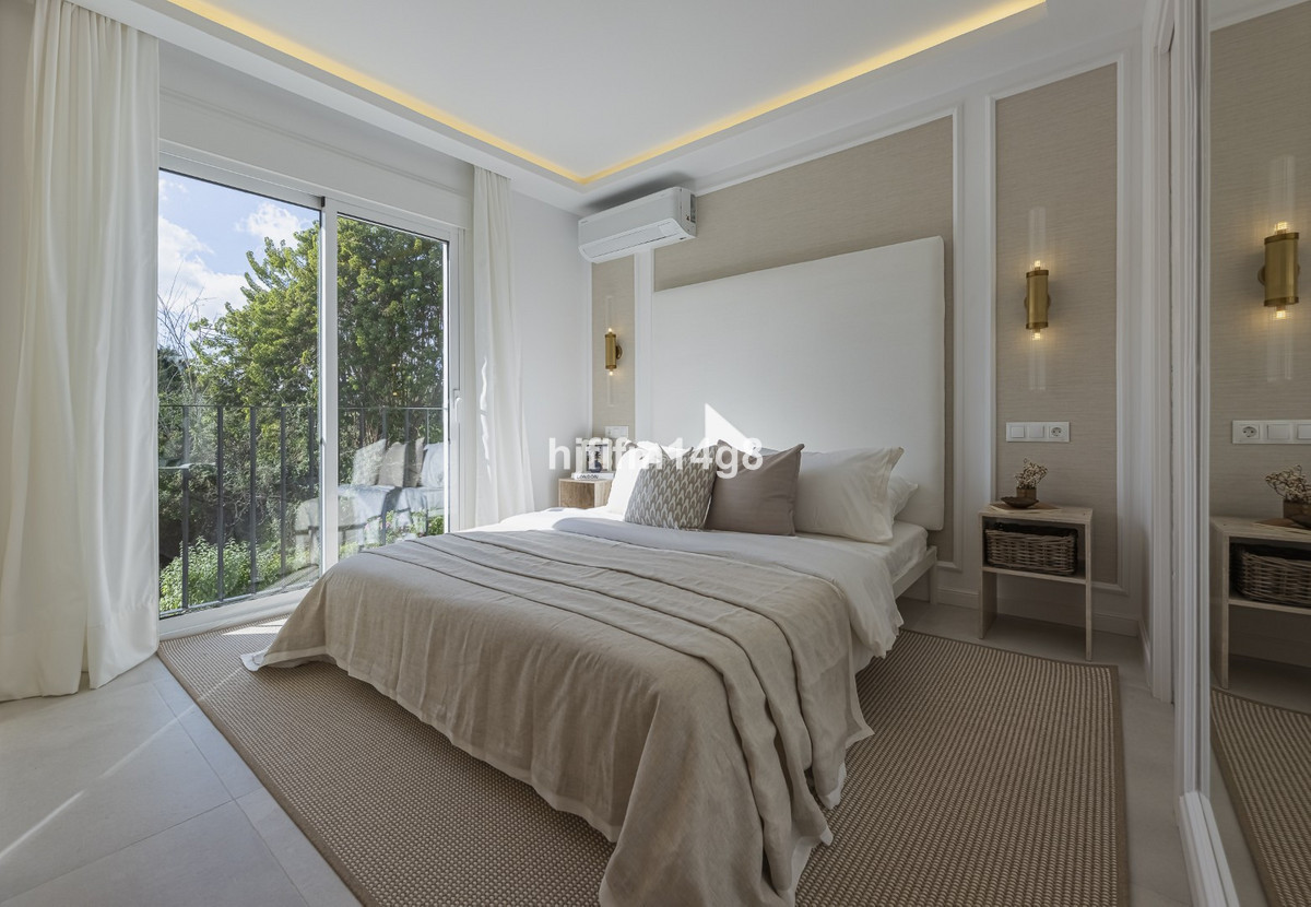 4 Bedroom Villa for Sale in Nueva Andalucía — view 10