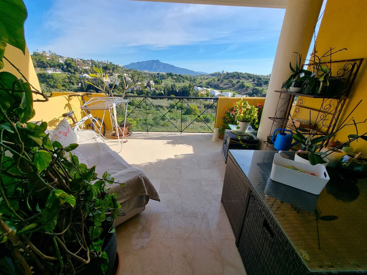 3 Bedroom Apartment for Sale in Estepona — 6