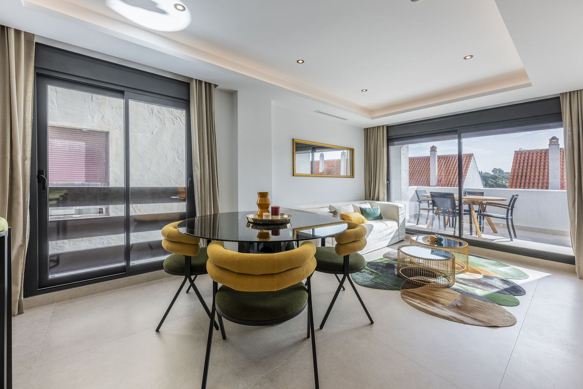 3 Bedroom Apartment for Sale in Nueva Andalucía — 6