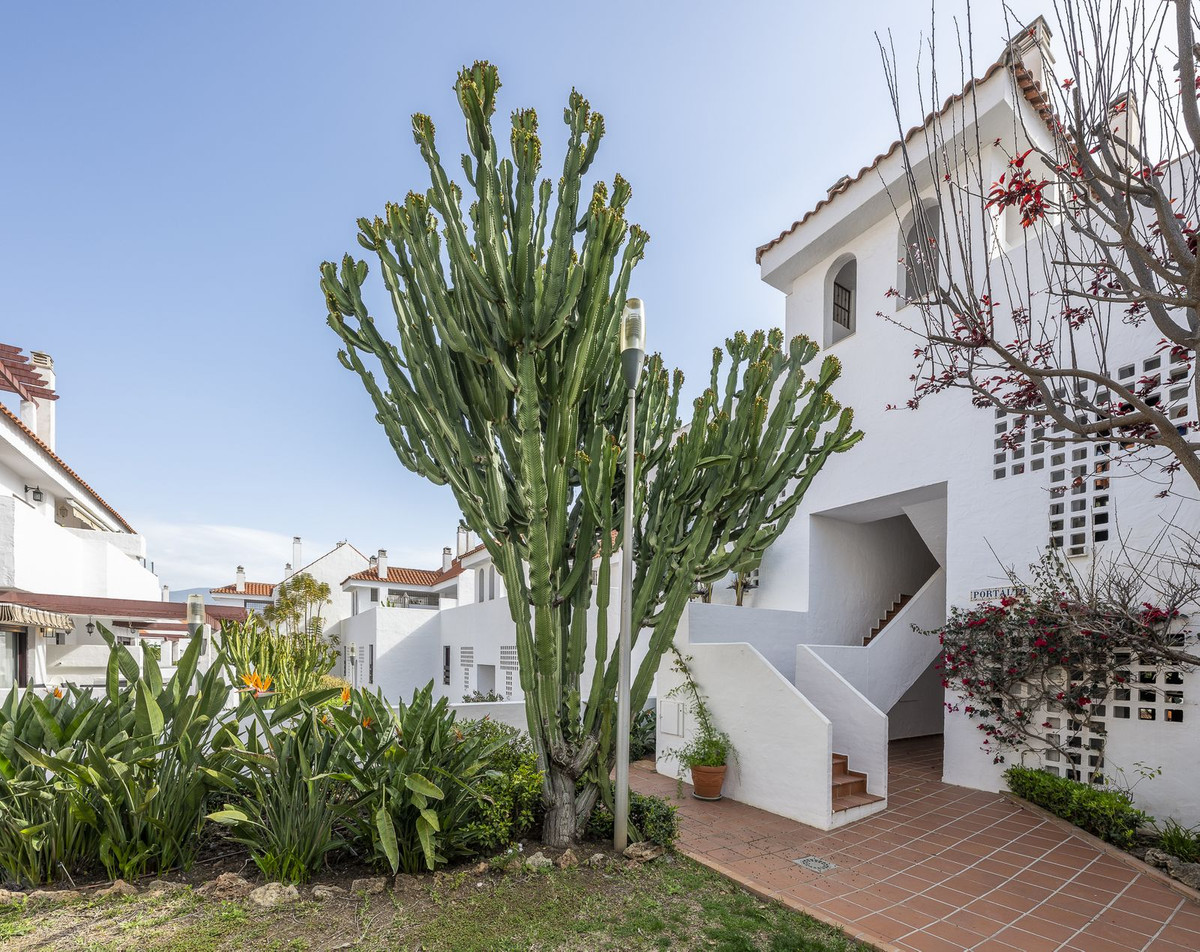 3 Bedroom Apartment for Sale in Nueva Andalucía — 9