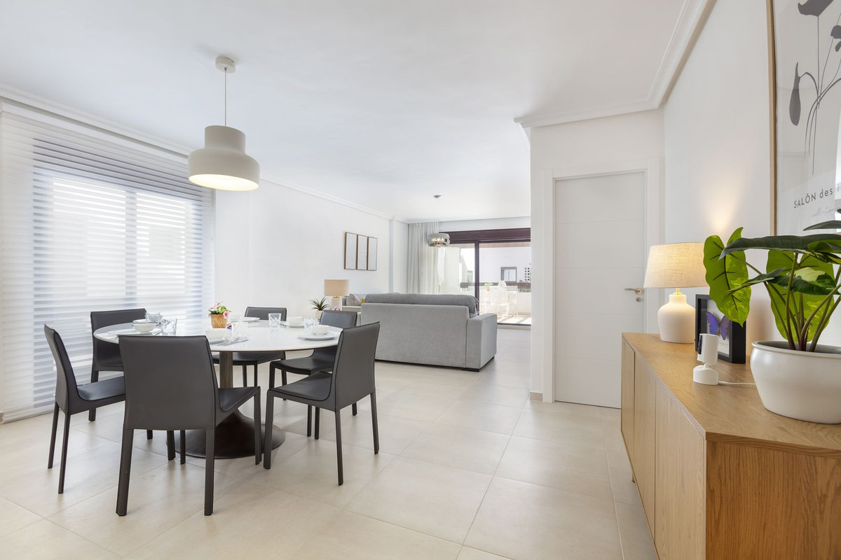 3 Bedroom Apartment for Sale in Nueva Andalucía — 8