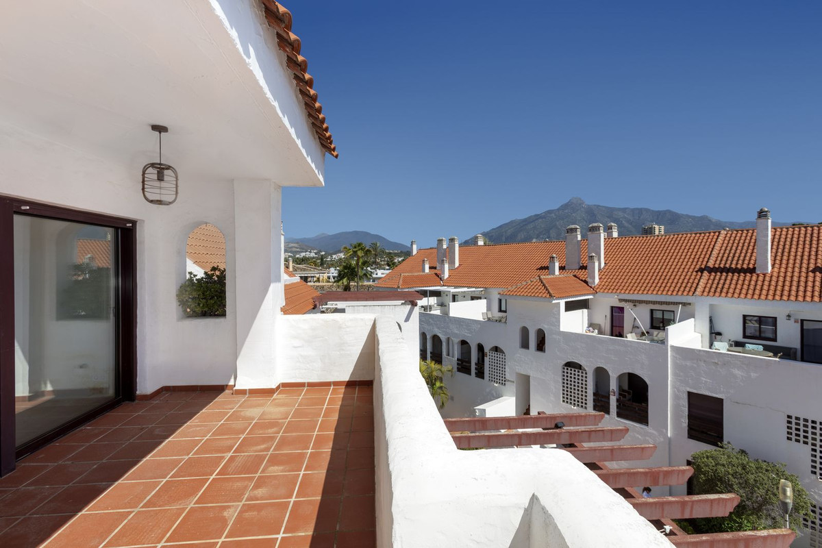 3 Bedroom Apartment for Sale in Nueva Andalucía